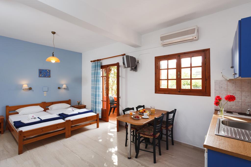 Flisvos Rooms Плакиас Номер фото